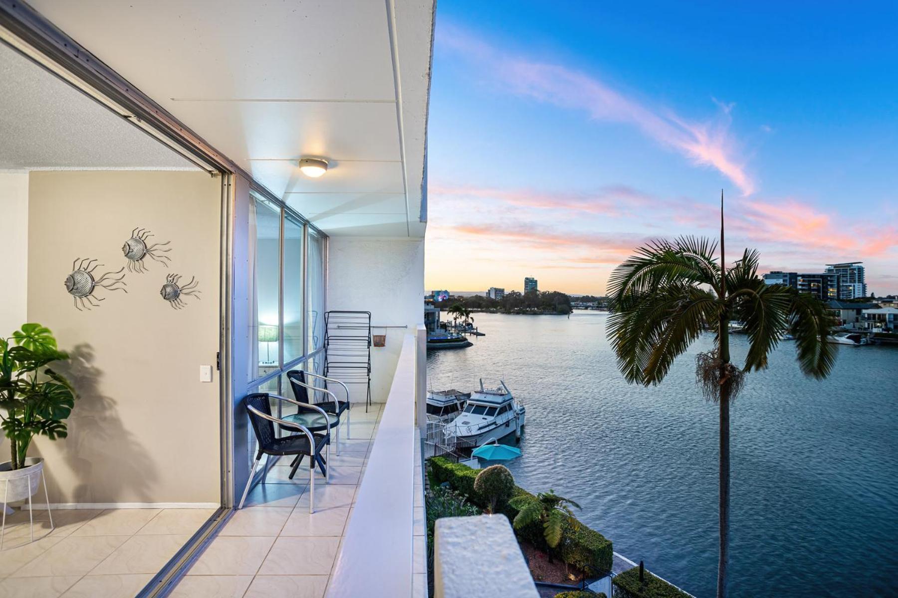 Amazing Water Views Surfers Paradise Gold Coast Exterior foto